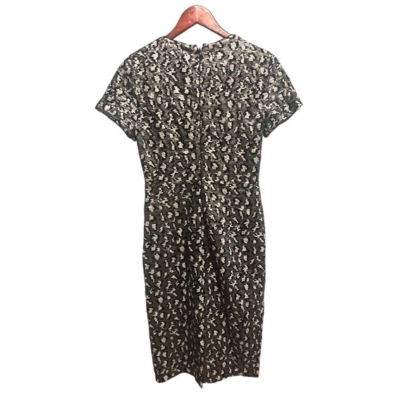 Belle Badgley Mischka Silver Gray
Sequin Leopard Cocktail V-Neck
Party D… - Picture 3 of 7